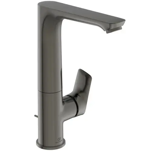 Ein glänzender, moderner Wasserhahn von Ideal Standard mit einem flachen Bedienhebel und einem schwenkbaren Auslauf, geeignet für verschiedene Spülen.